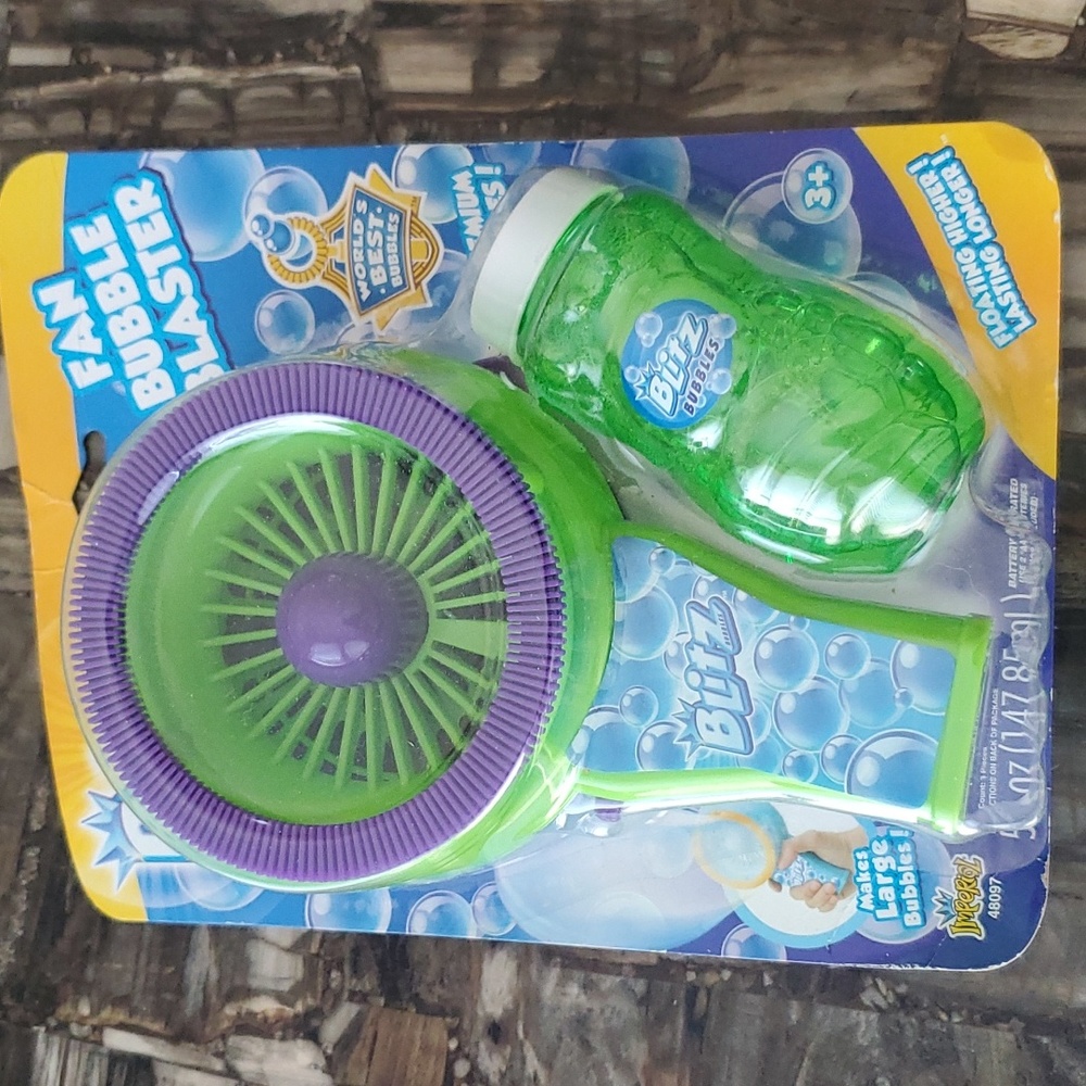 Green Blitz fan bubble blaster